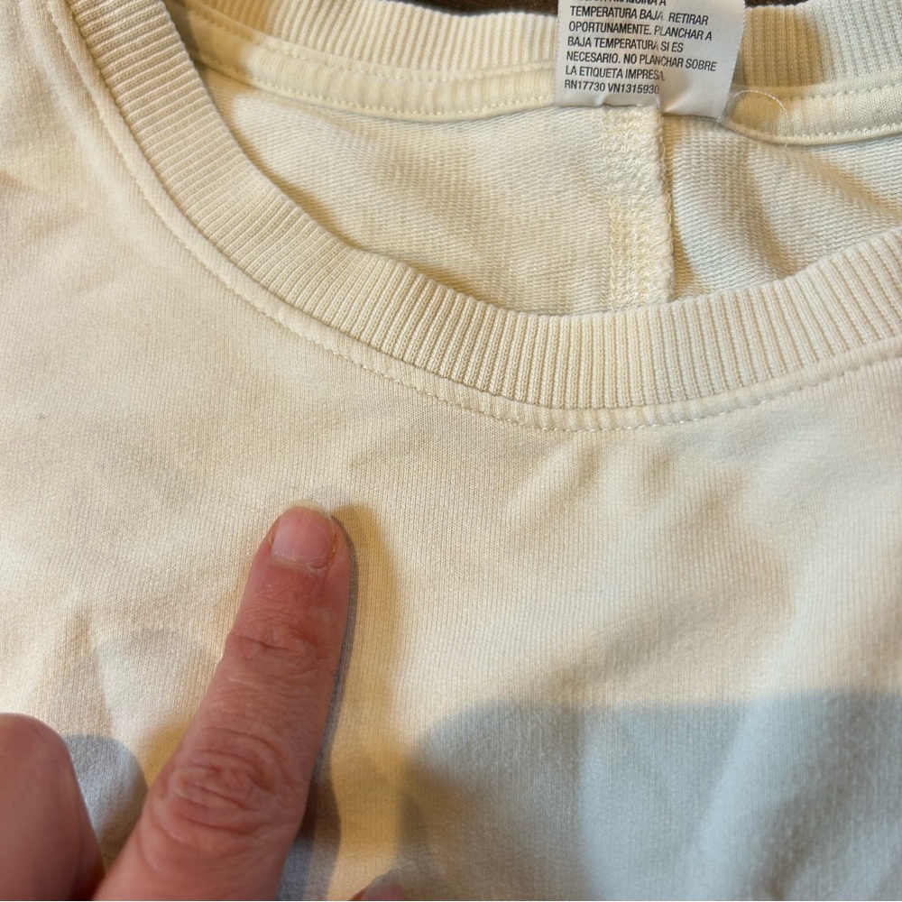 [All in Motion] Ivory Crewneck Long Sleeve - Picture 7 of 11